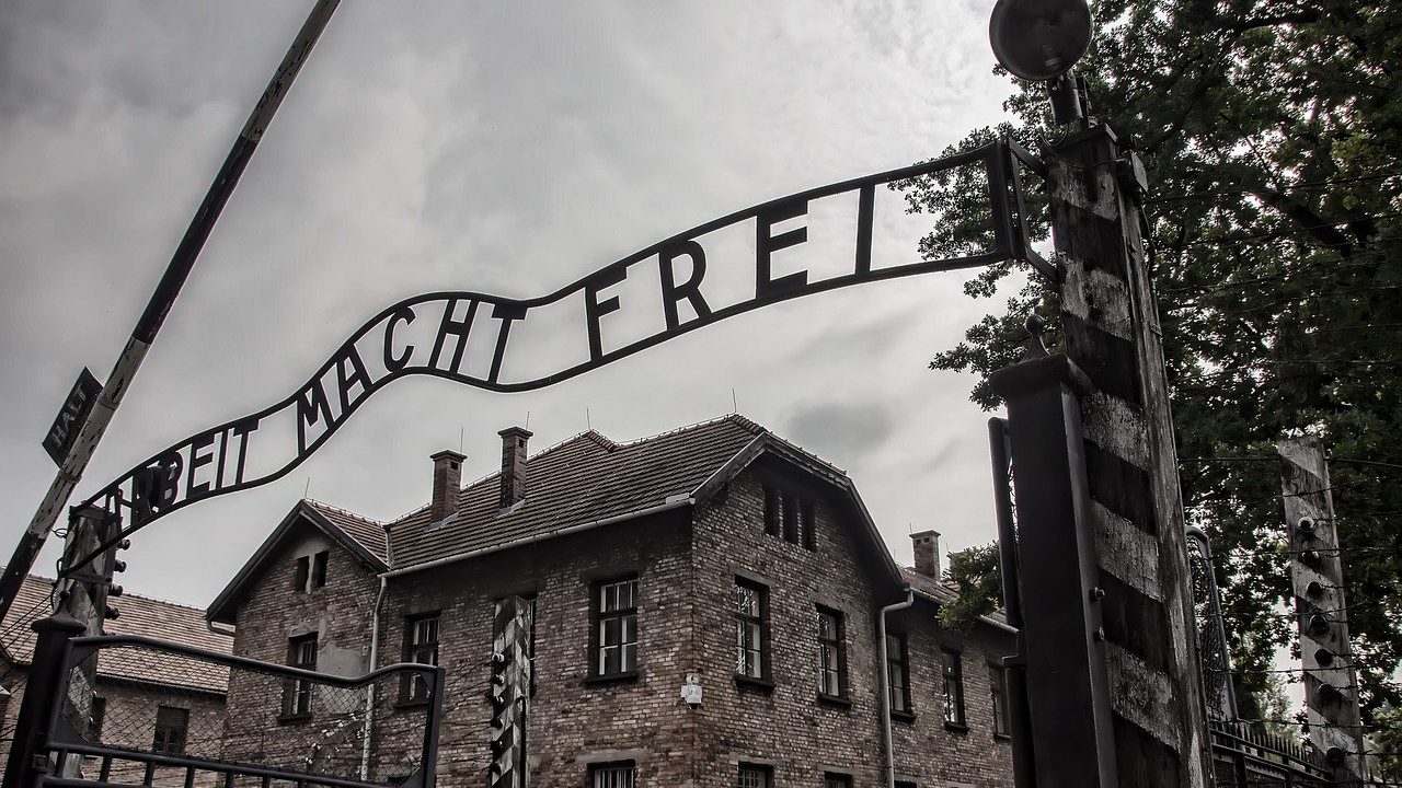 アウシュヴィッツ・ビルケナウ　ナチスドイツの強制絶滅収容所