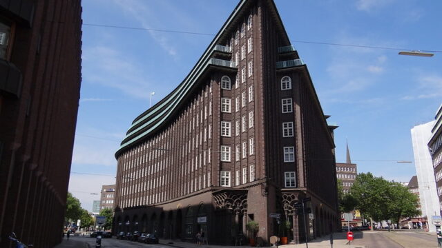 ハンブルクの倉庫街とチリハウスを含む商館街