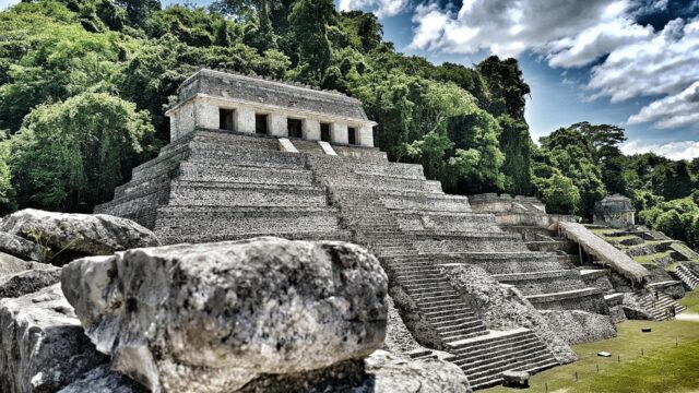 古代都市パレンケと国立公園
