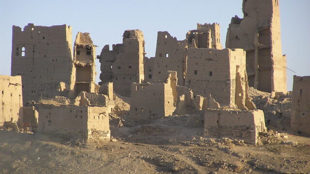 古代サバ王国のランドマーク、マリブ