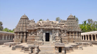 ホイサラ朝の宗教建造物群